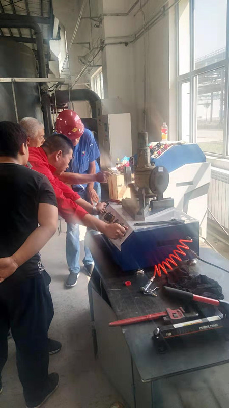 順利完成寶泰隆新材料公司送貨及現(xiàn)場培訓(xùn)